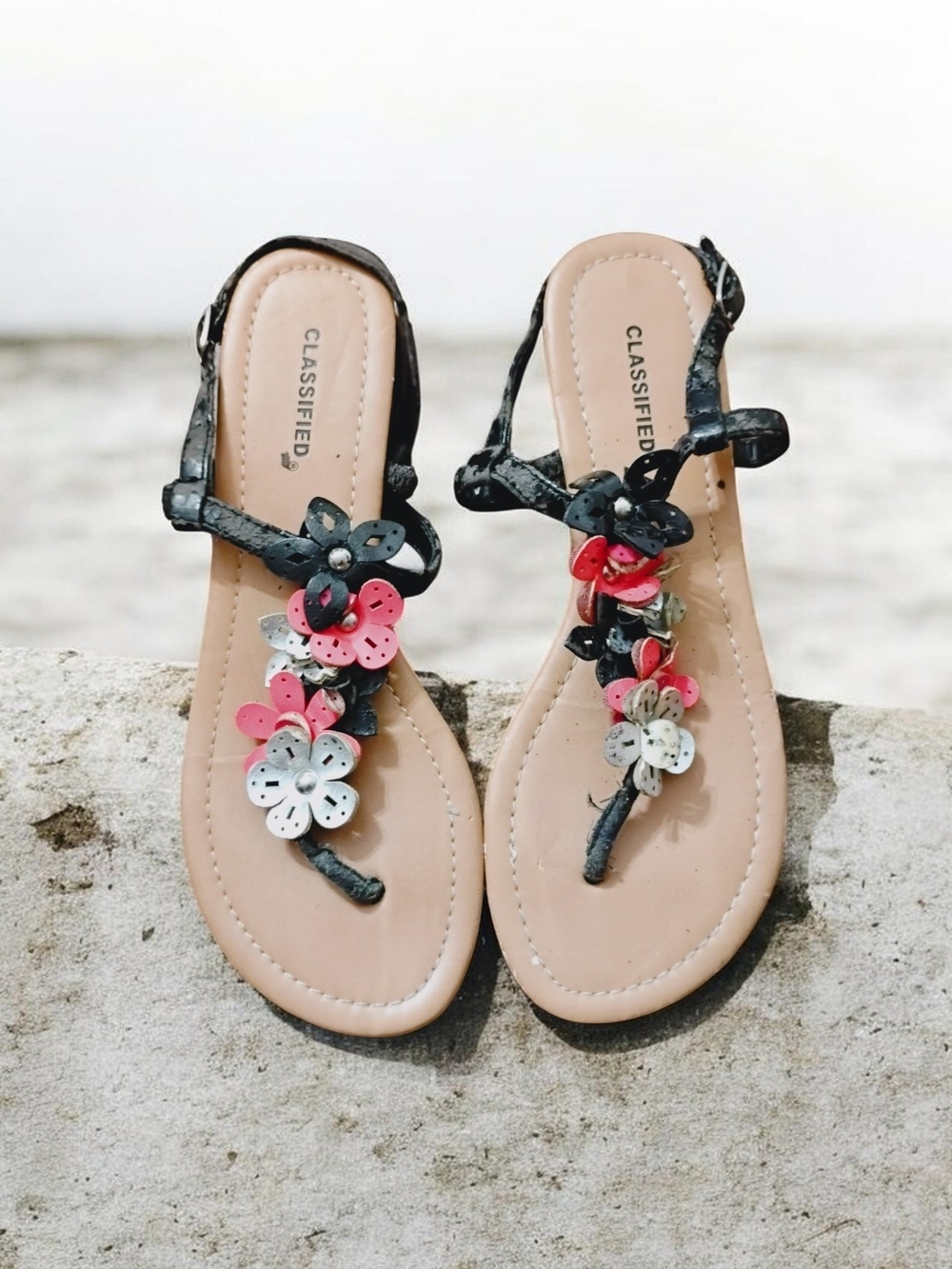 Classified Black Floral T-Strap Sandals with Pink & White Flowers